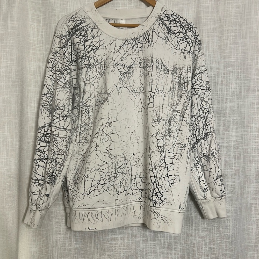 Lululemon sweatshirt - size 4 - white and black marble